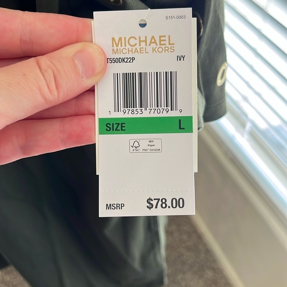 Michael Kors Green Oversized Relaxed T-Shirt - Picture 6 of 7